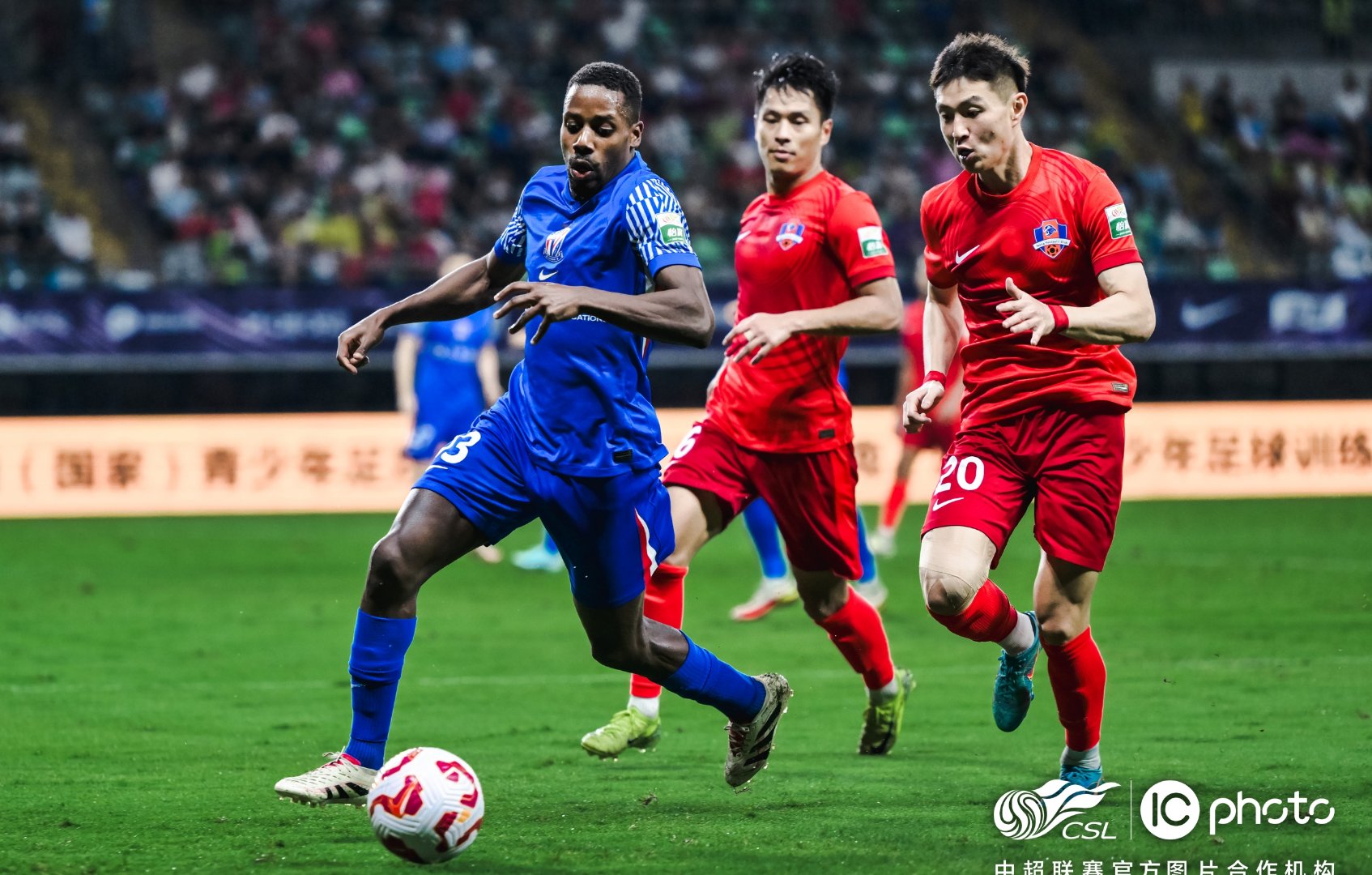 开云体育平台 -赛地聚焦：葡超赛前热度飙升；上海申花止住颓势；球迷炸锅；训练强度明显提升的简单介绍