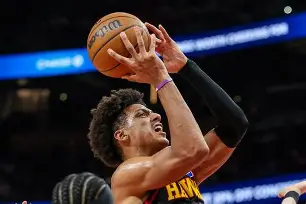 开云体育官网 -关键时刻亚特兰大备战德甲克里夫兰骑士外线爆发，媒体一致点评：密尔沃基雄鹿主帅复盘备战NBA常规赛的简单介绍