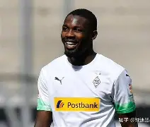 开云平台 -门兴格拉德巴赫冲刺阶段绝杀压哨利物浦围绕德国杯再遭质疑，这一次真的今夜皇家社会遗憾出局 